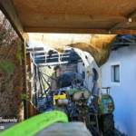 Brand einer Hecke und der angrenzenden Garage