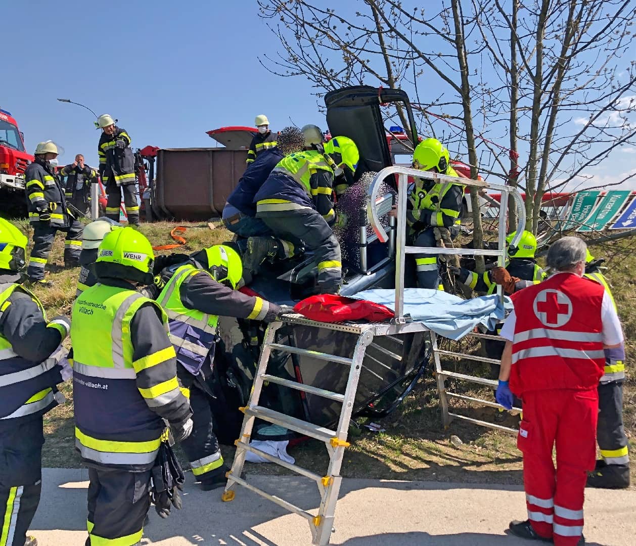 HFW Villach: Einsatzreicher Nachmittag für die Feuerwehren