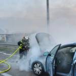 Brennender Kombi auf der A2 in Wiener Neudorf