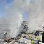 Donauzentrum: Berufsfeuerwehr hat Dachbrand unter Kontrolle