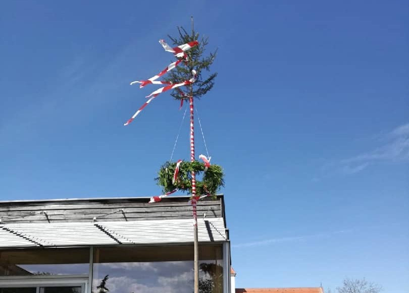 FF Statzendorf: Maibaum heuer in Rottersdorf aufgestellt
