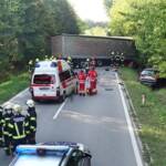 FF Andorf: Schwerer Verkehrsunfall mit Sattelzug