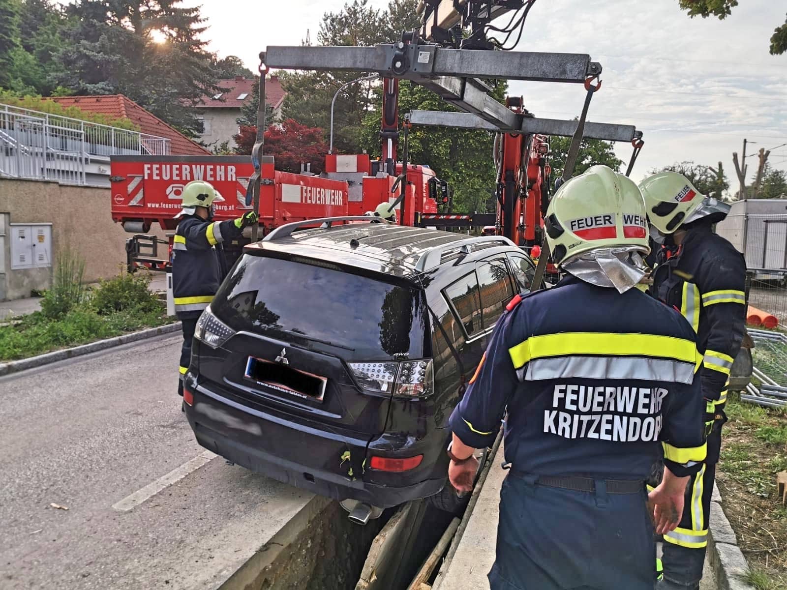 FF Klosterneuburg: Kraneinsatz in Kritzendorf