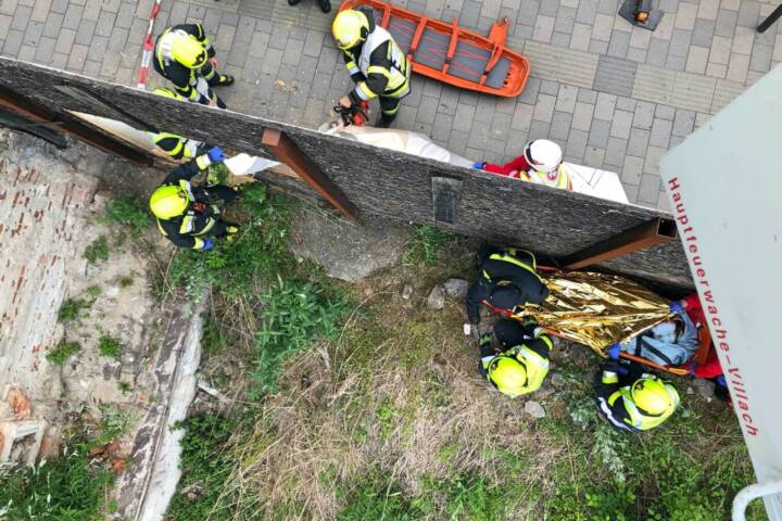 HFW Villach: Personenrettung in der Innenstadt