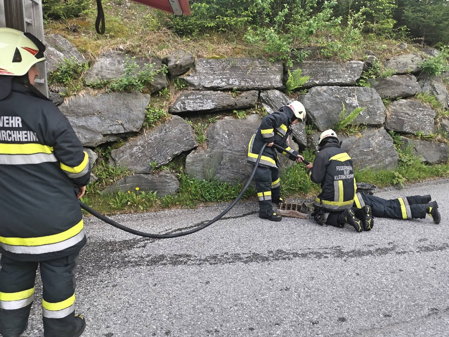 AFK Millstatt – Radenthein: Katze aus Entwässerung befreit