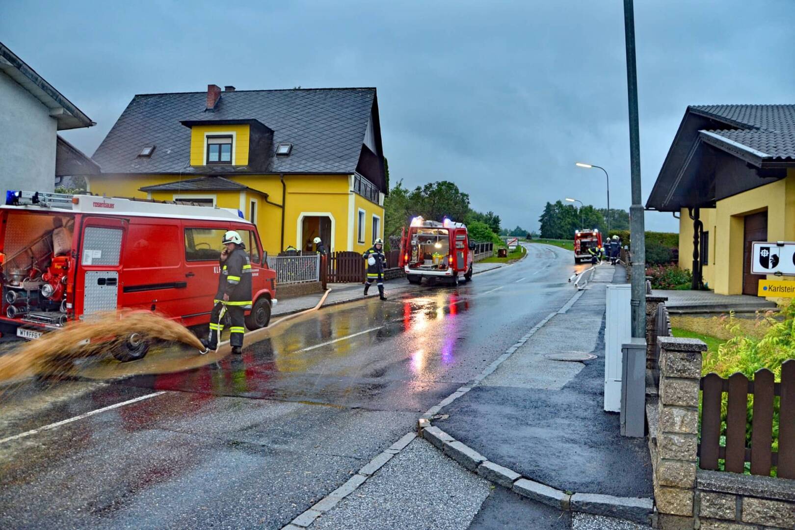 BFK Waidhofen/Thaya: Neuerliches Unwetter fordert 380 Feuerwehrleute