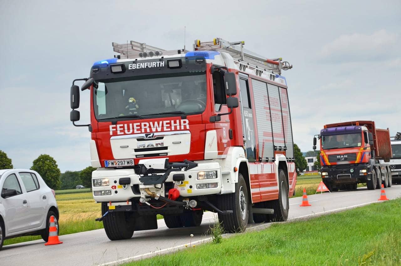 FF Ebenfurth: Motorradunfall auf der L159