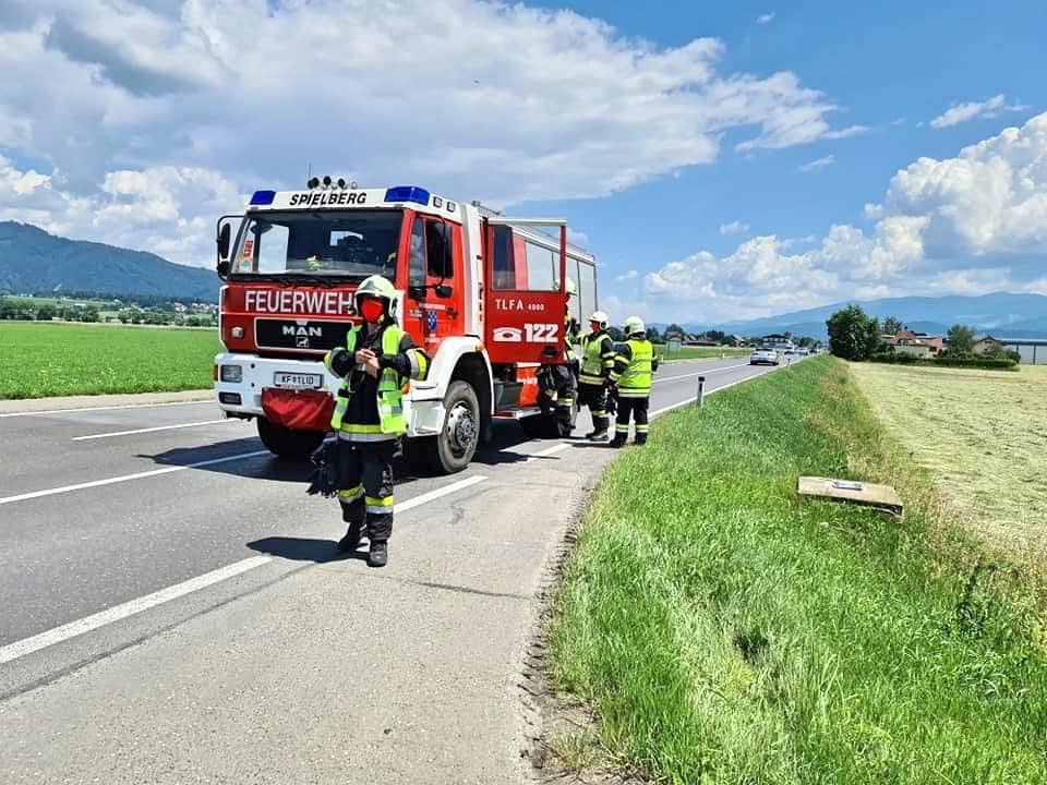 FF Stadt Spielberg: Verkehrsunfall mit zwei PKW