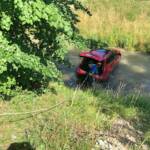 FF Steinabrückl: Fahrzeugbergung – Pkw im Bach