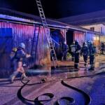 Brand in Pferdestall