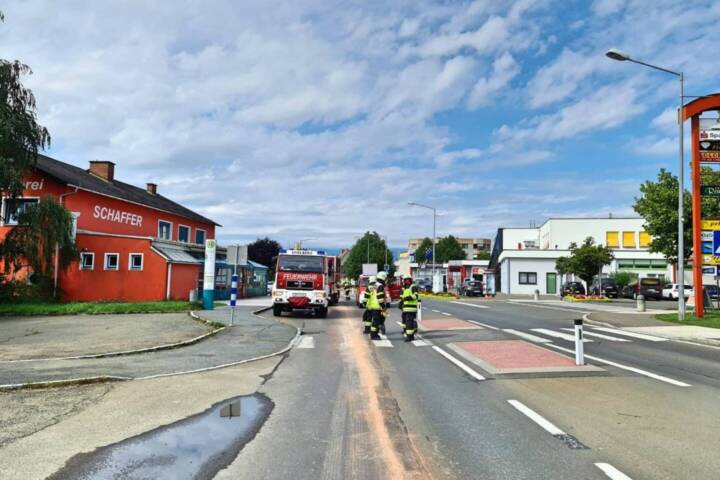 FF Stadt Spielberg: 2 Kilometer lange Ölspur