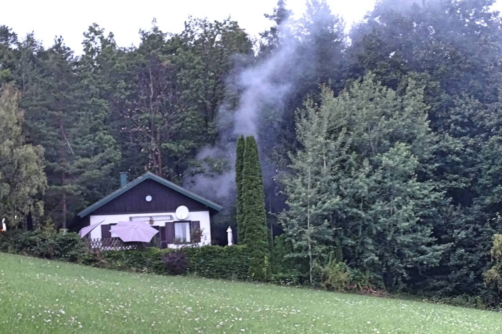 Bezirk Neunkirchen: Scheunenbrand in Buchbach