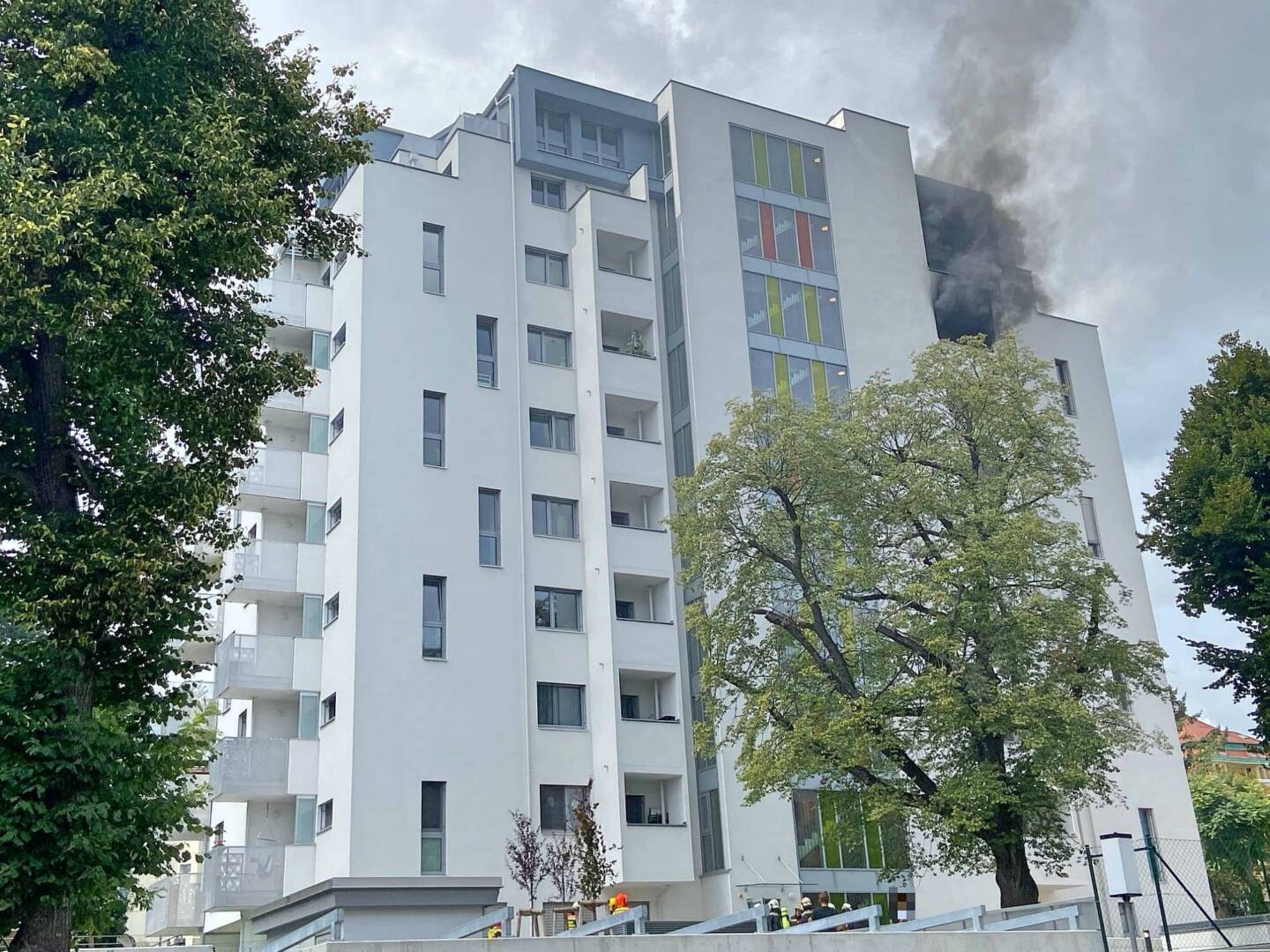 BF Wien: Brand in einem Hochhaus