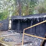 Brand einer Badehütte nach Blitzschlag