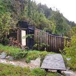 Brand einer Badehütte nach Blitzschlag