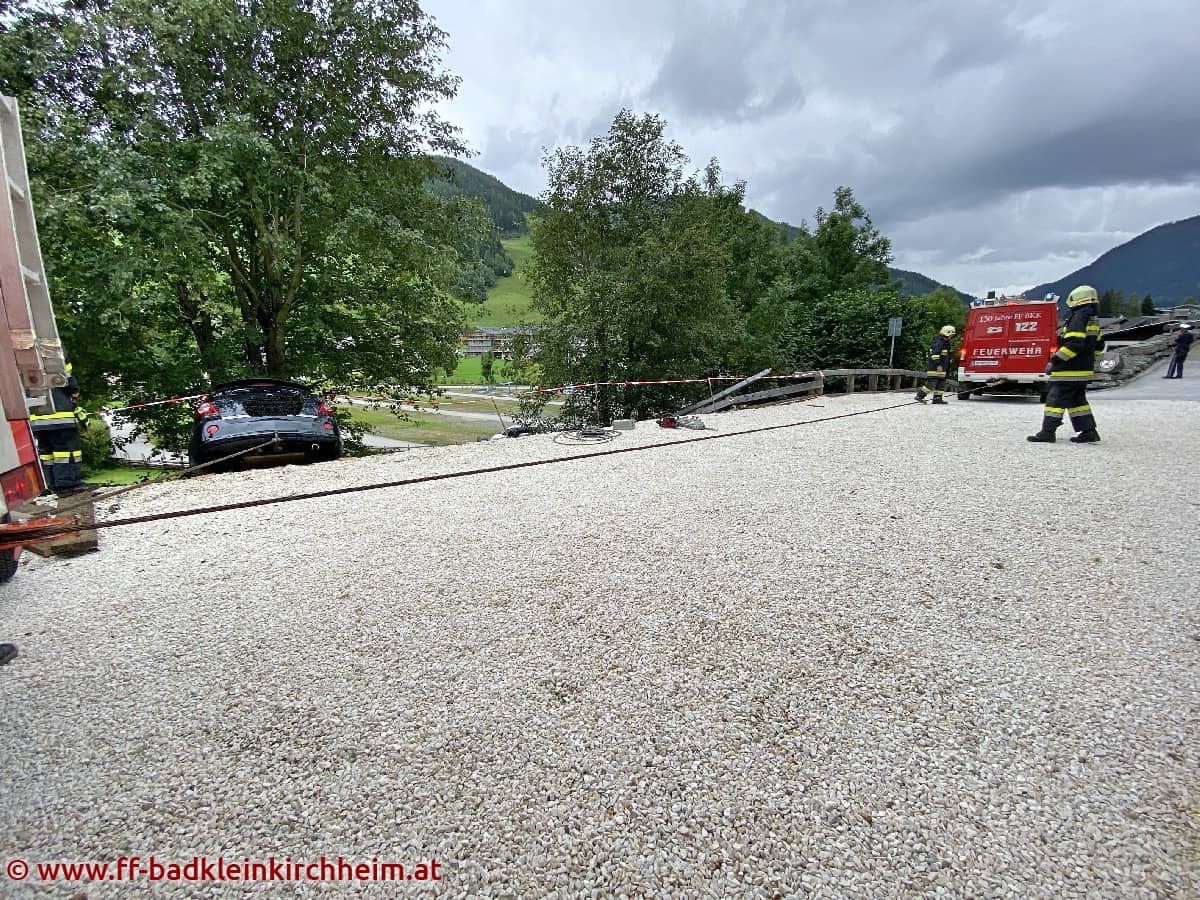 AFK Millstatt-Radenthein: Fahrzeugbergung Bad Kleinkirchheim