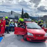 Schwerer Verkehrsunfall mit eingeklemmten Personen
