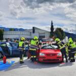 Schwerer Verkehrsunfall mit eingeklemmten Personen
