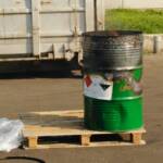 Brand von Chemikalienabfällen in Entsorgungsbetrieb