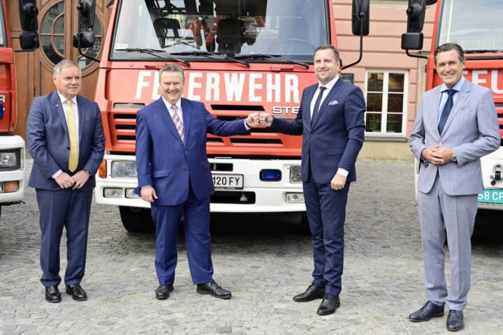 BF Wien: Drei Feuerwehrfahrzeuge für Sarajevo