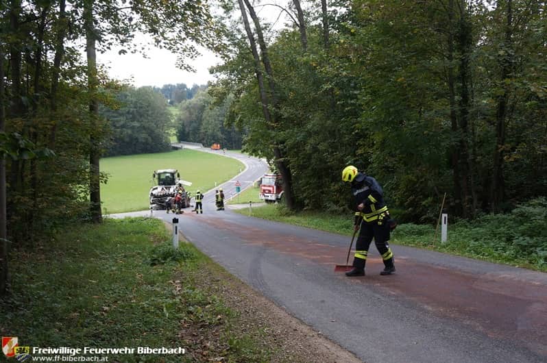 FF Biberbach: Beseitigung einer Ölspur