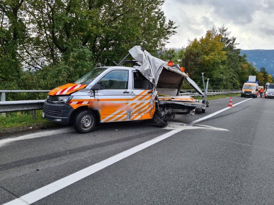FF Gmünd: Verkehrsunfall A10 Tauernautobahn