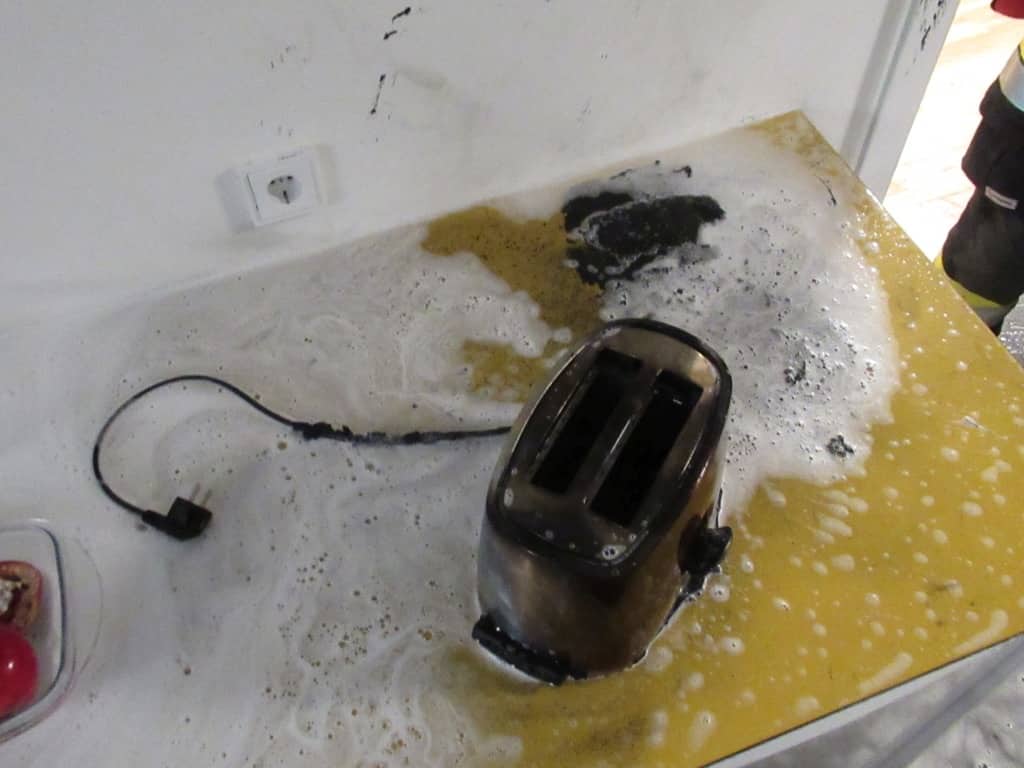 FF Leoben-Stadt: Brandmelderalarm in Studentenheim