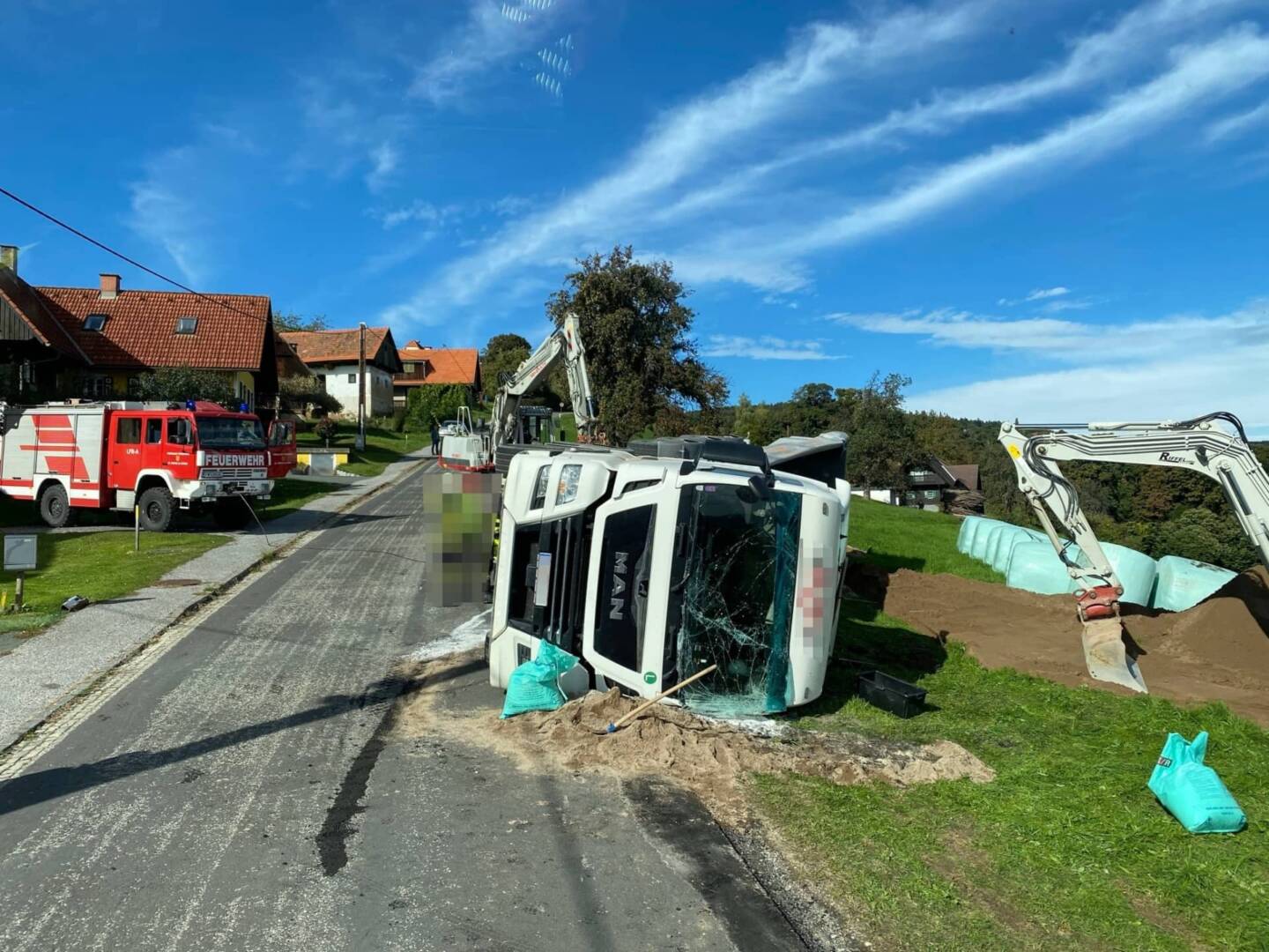 BFV Deutschlandsberg: LKW Bergung in Hochgrail