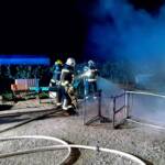 Schuppenbrand beschäftigt zwei Feuerwehren