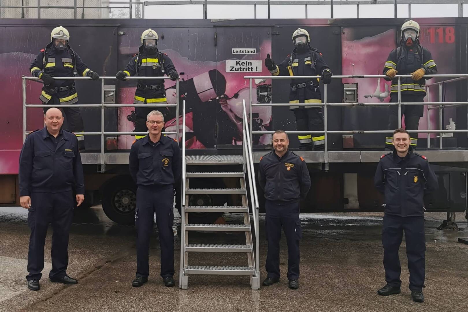 BFKDO Wiener Neustadt: Heißausbildung Stufe 4 in Sollenau