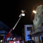Person mit der Drehleiter gerettet