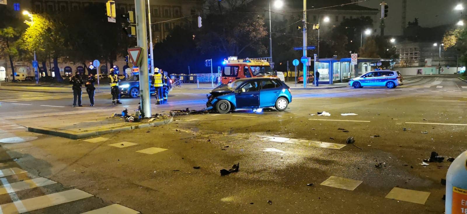 BF Wien:  Verkehrsunfall auf der 2er-Linie