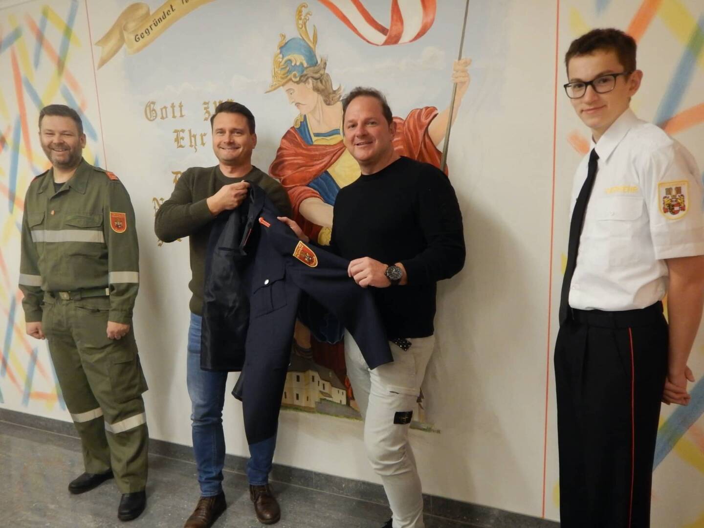 FF Althofen: Neue Dienstbekleidung für die FF Guttaring