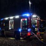 Mehrere Strohballen in Vollbrand