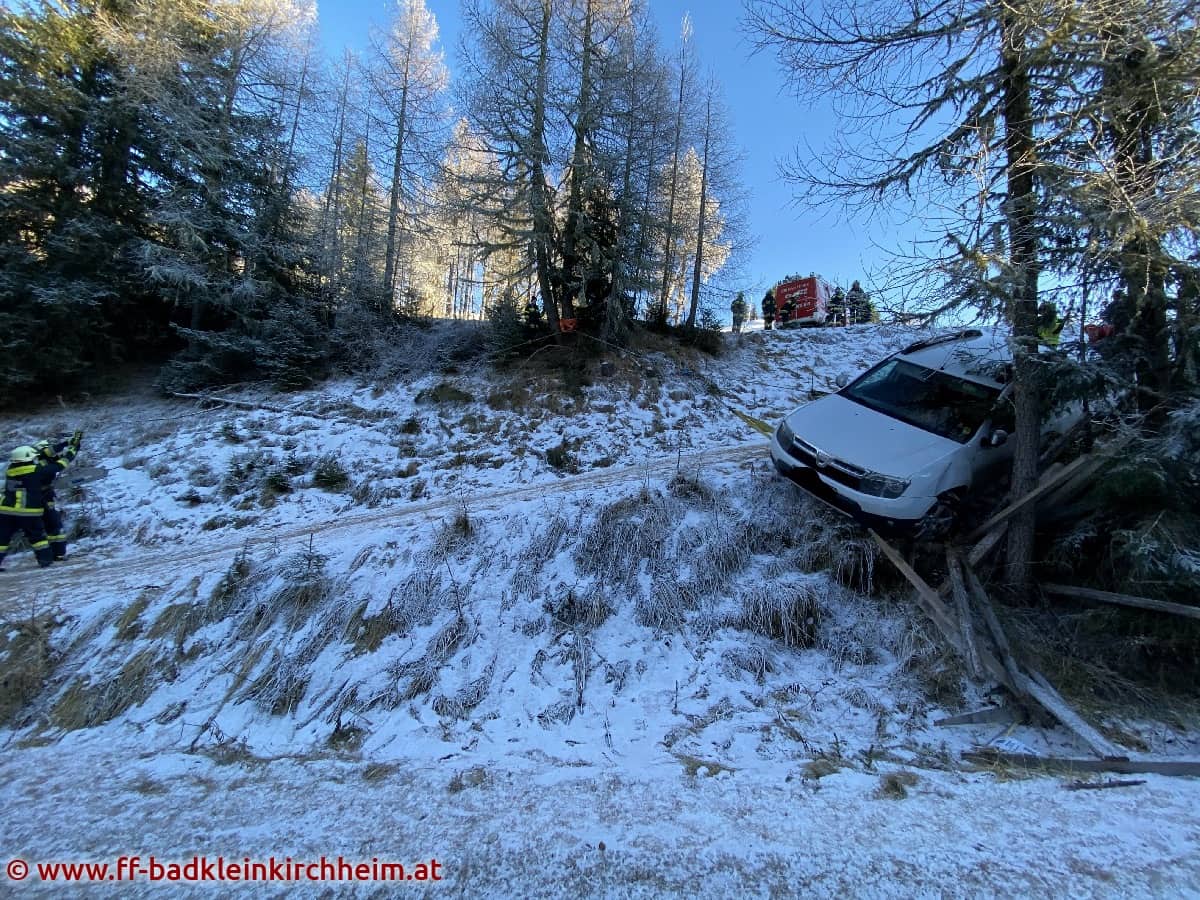 AFK Millstatt – Radenthein: Fahrzeugbergung auf der Maibrunn