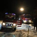 Sattelzug blieb auf Glatteis hängen