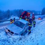 Schneefall fordert Feuerwehren