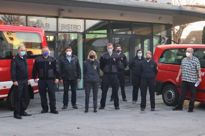 BFKDO Wr. Neustadt: Feuerwehren bei CoV Massentestungen