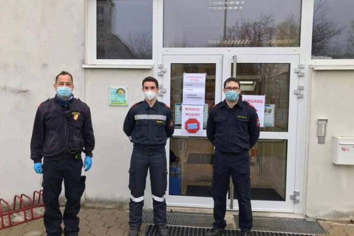 FF Statzendorf: Feuerwehr unterstützt bei Massentests