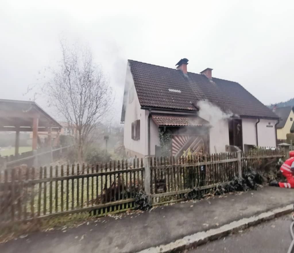 FF Leoben-Stadt: Zimmerbrand Kalkwerkgasse