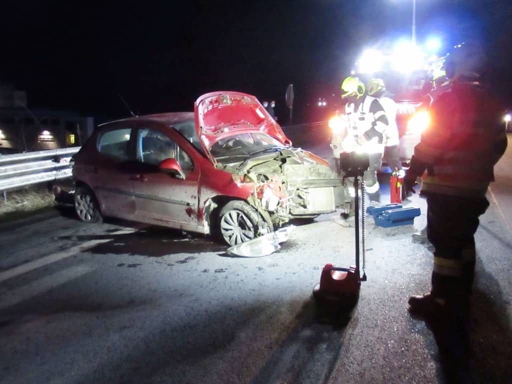 FF Leoben-Stadt: Verkehrsunfall S6 vor Abfahrt Leoben Ost