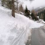 Feuerwehr unterstützte Absicherung von Schneebrett