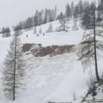 Feuerwehr unterstützte Absicherung von Schneebrett