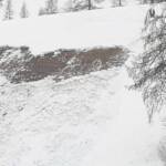 Feuerwehr unterstützte Absicherung von Schneebrett