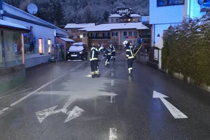 HFW Bad Ischl: Ölspur in der Götzstraße