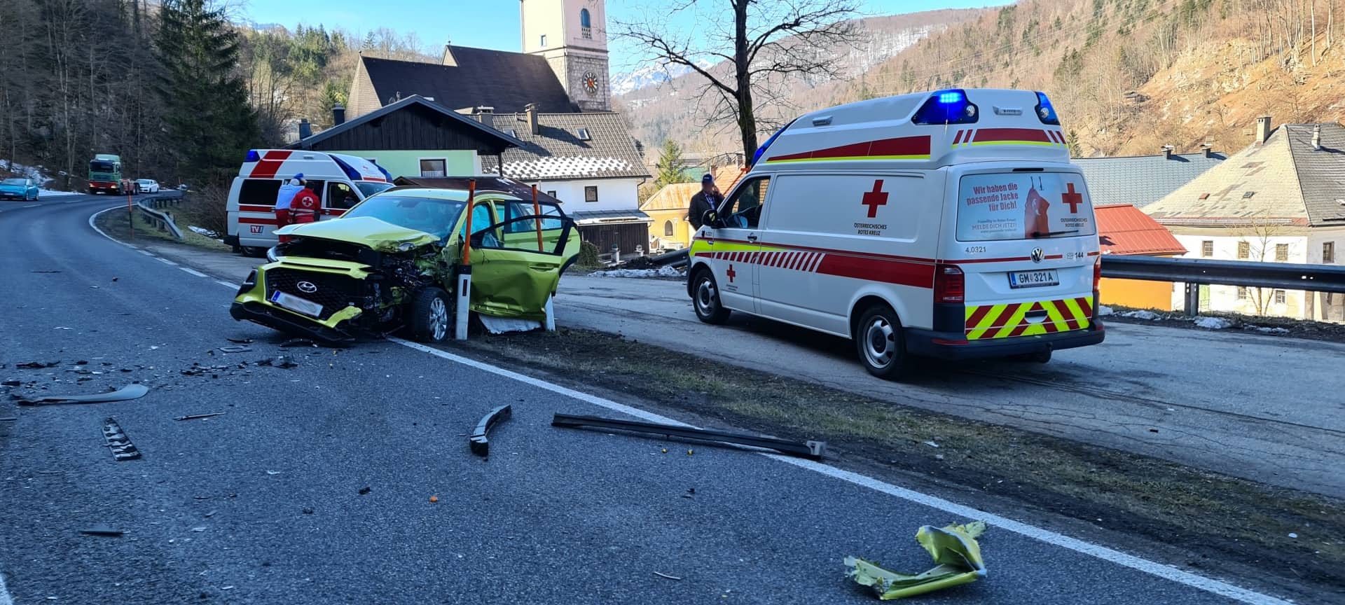 HFW Bad Ischl: Verkehrsunfall fordert zwei Verletzte