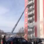 Zimmerbrand im Hochhaus