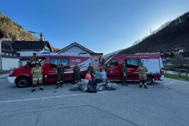 HFW Bad Ischl: Müllsammelaktion der FF Lauffen