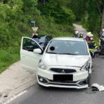 Aufräumarbeiten nach Verkehrsunfall