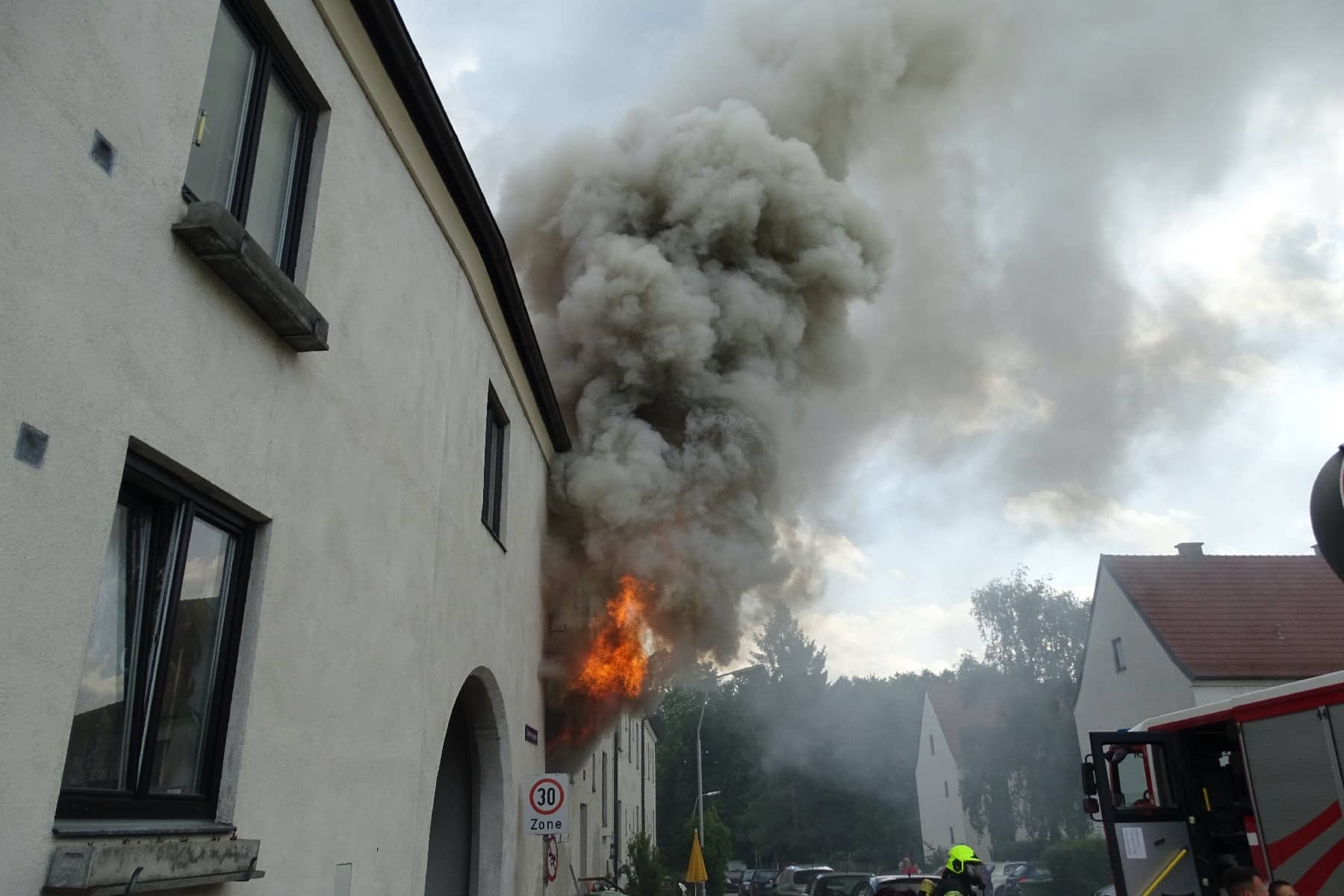 Bezirk Neunkirchen: Wohnungsbrand in Pottschach